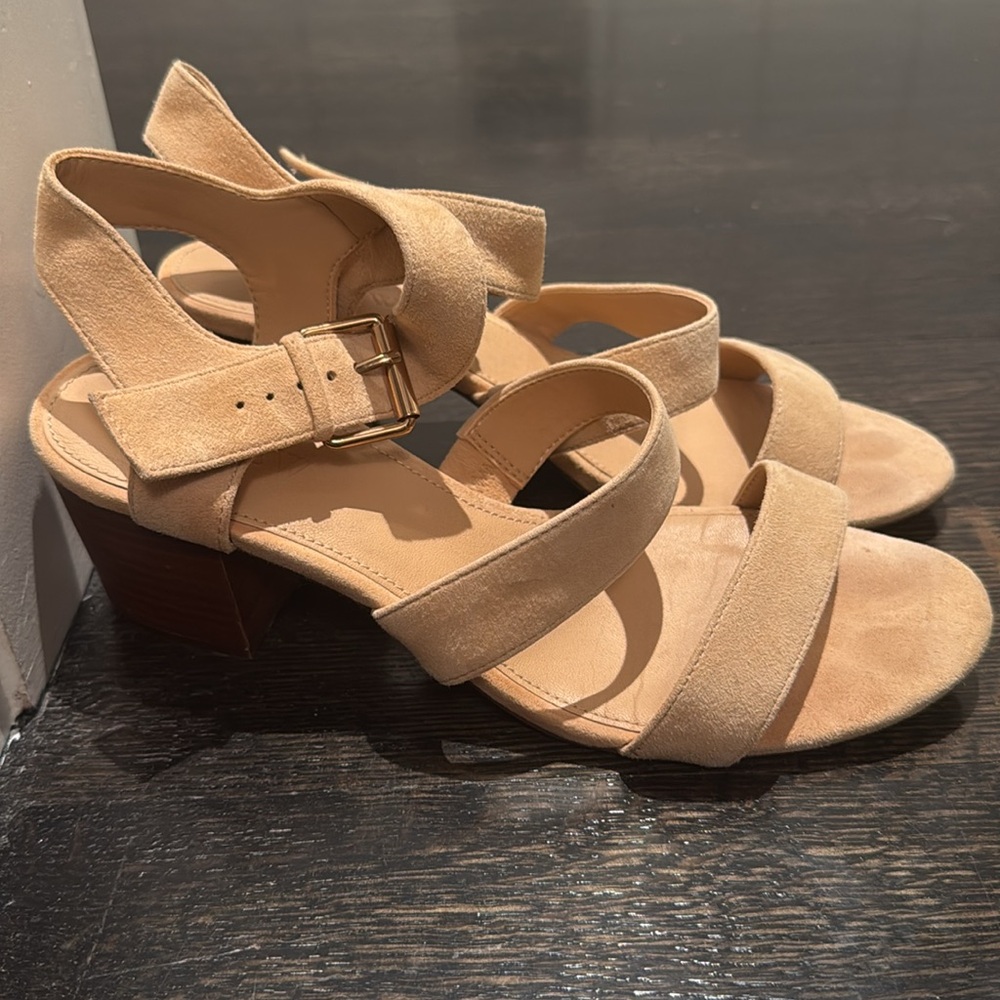 Jcrew Summer Sandals with Heel in Cream Suede Size 8 Excellent Condition! - Picture 2 of 6
